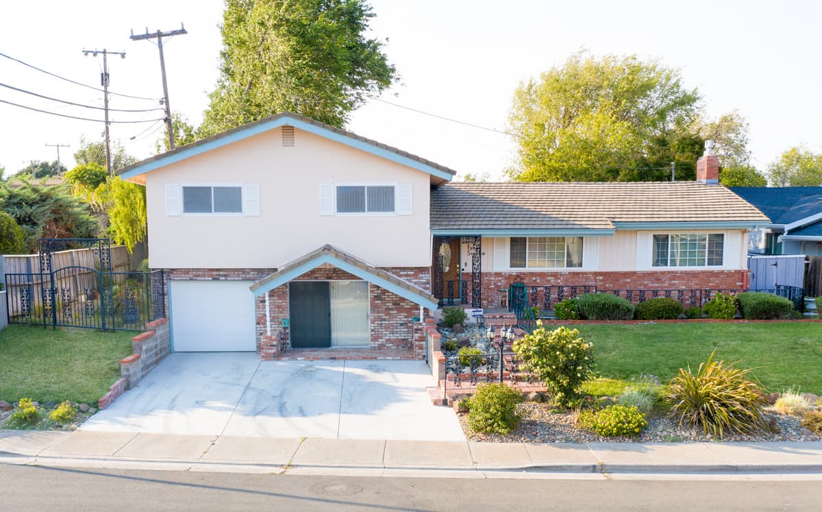 40 Sierra Ave - Photo 1 of 1